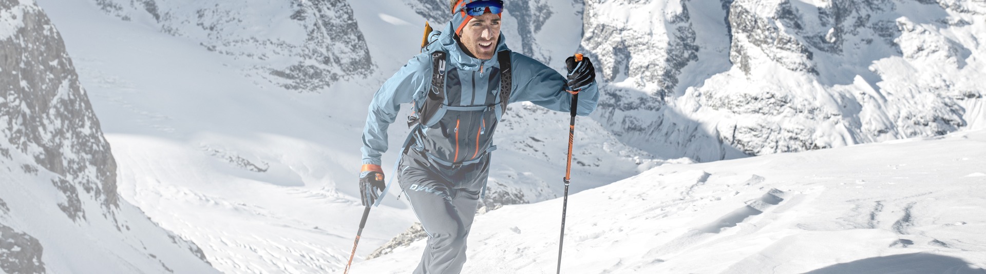 how to dress for ski tourign